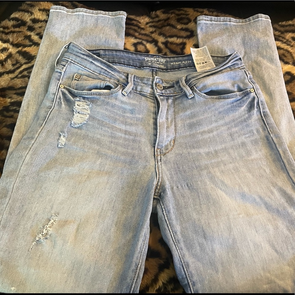 Signature by Levi size 4